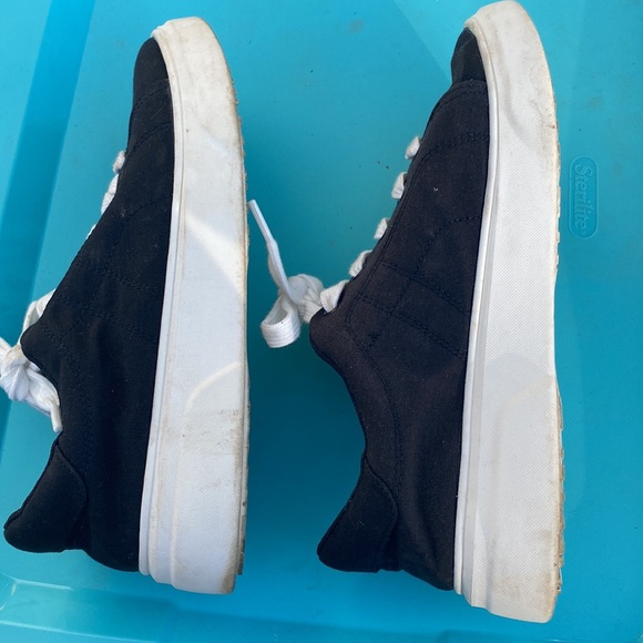 Black platform sneakers - Picture 4 of 9